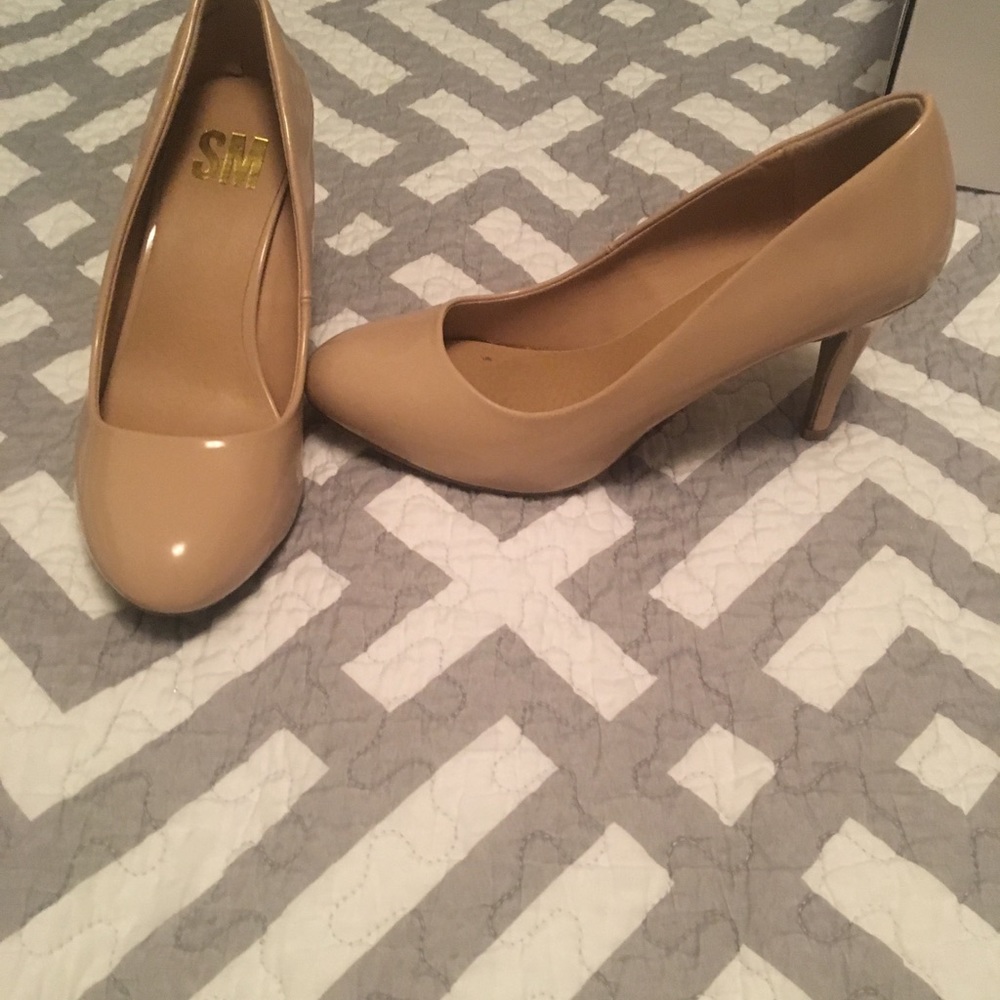 Nude heels
